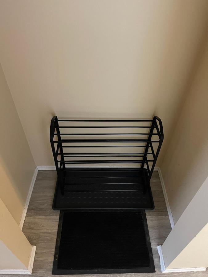 Mt Pleasant Nw 2 Bedrooms 500 YYC Esterno foto