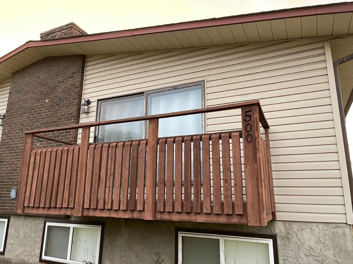 Mt Pleasant Nw 2 Bedrooms 500 YYC Esterno foto