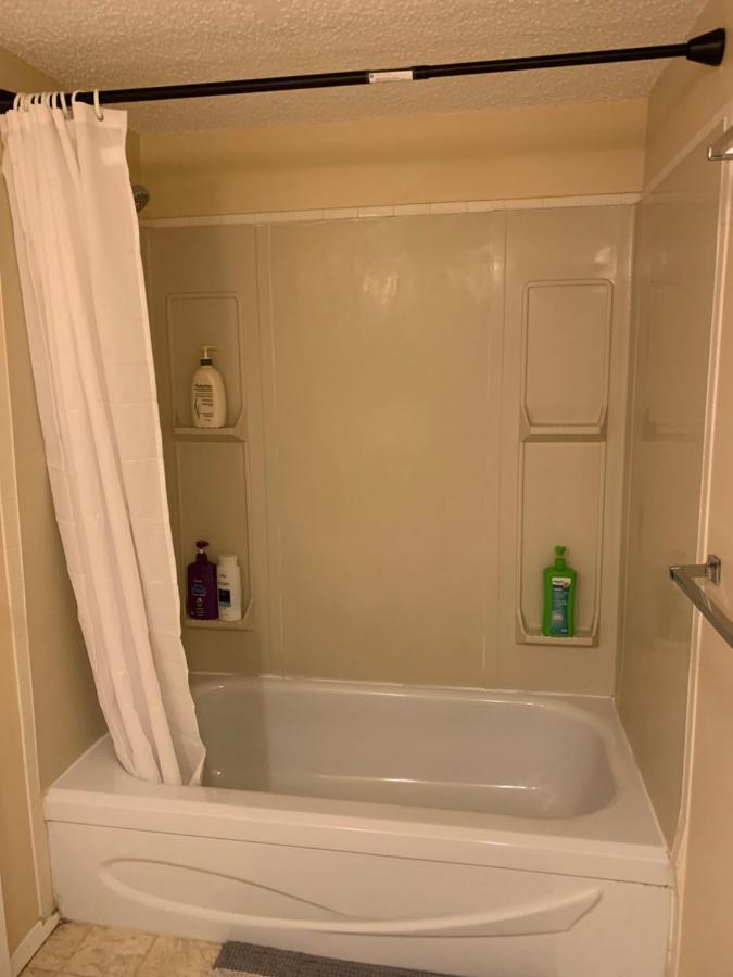 Mt Pleasant Nw 2 Bedrooms 500 YYC Esterno foto